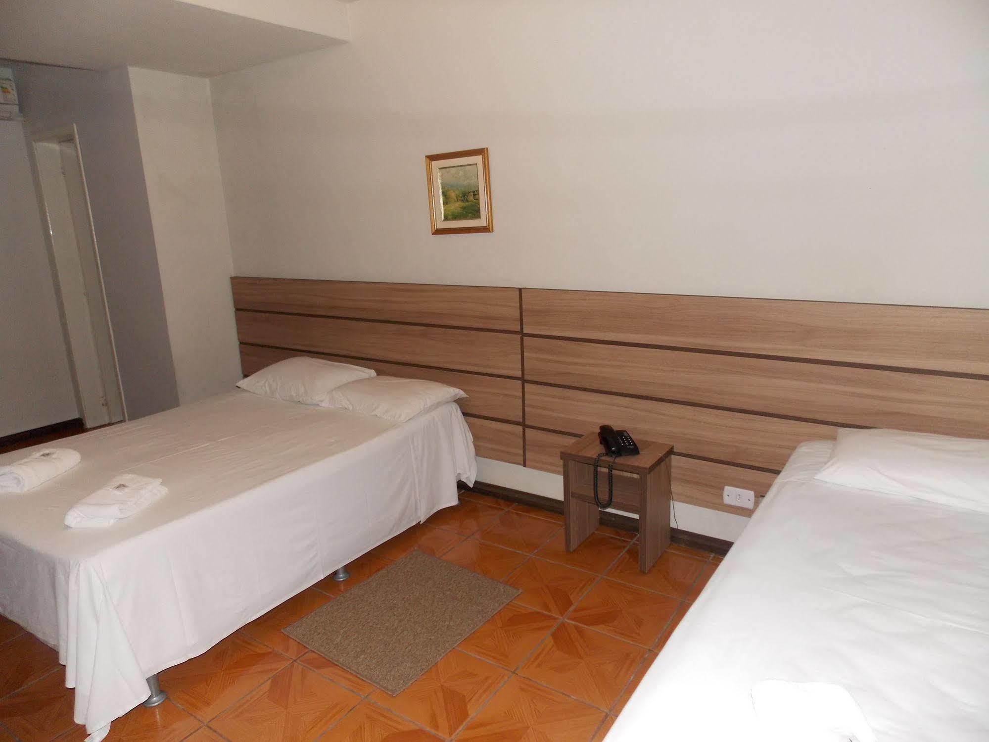 Hotel Mattes Джойнвил Екстериор снимка