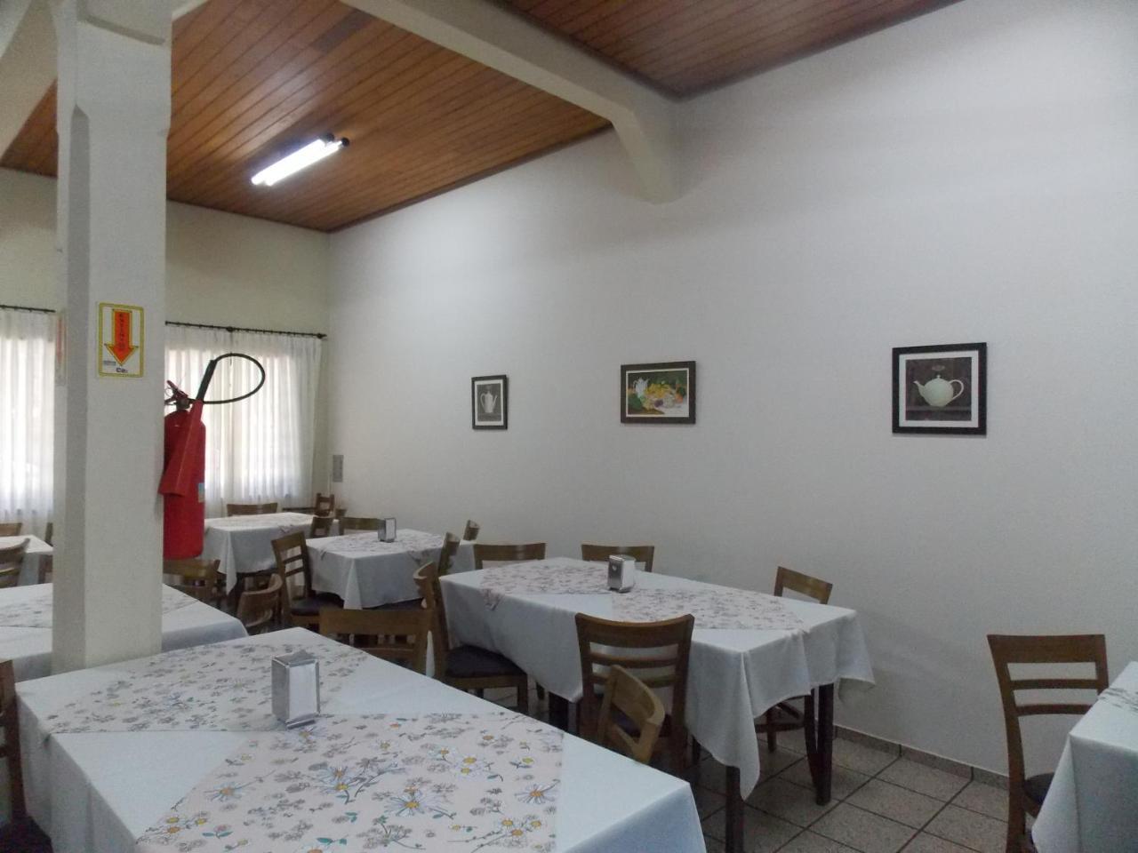 Hotel Mattes Джойнвил Екстериор снимка